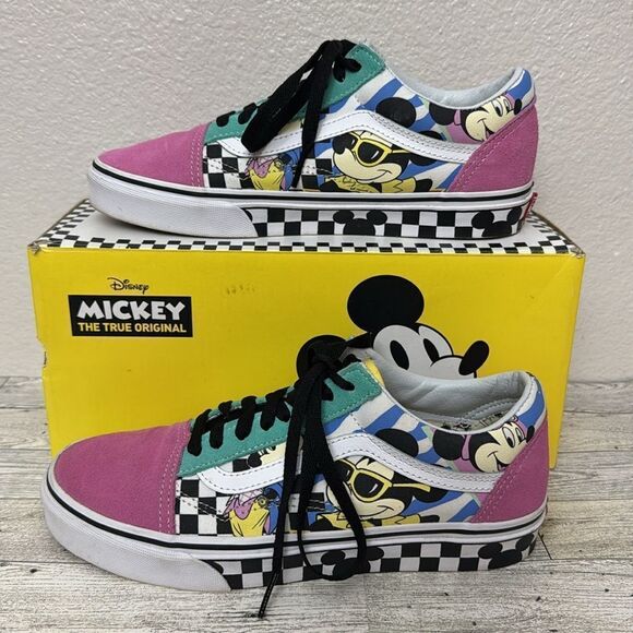 Disney x Vans Collab Old Skool 80’s Mickey/True Size 8.5 EUC - Picture 2 of 16
